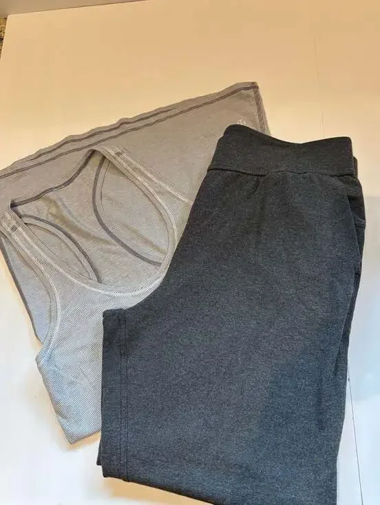 LULULEMON Women’s Set - Yoga Joggers + Striped Tank (8) - Picture 11 of 12